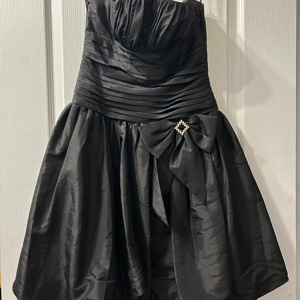 Women's Satin Black Color Prom Dress